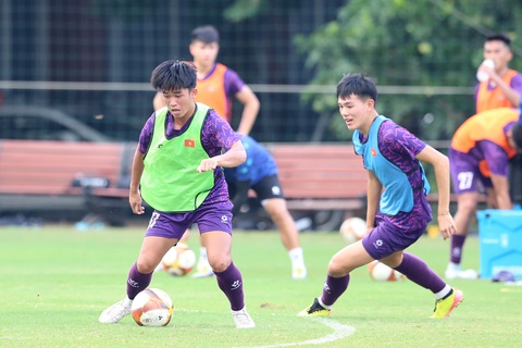 U20 Việt Nam hoàn thiện lối chơi cho vòng loại U20 châu Á 2025 - Ảnh 4. U20 Việt Nam hoàn thiện lối chơi cho vòng loại U20 châu Á 2025 - Ảnh 2.