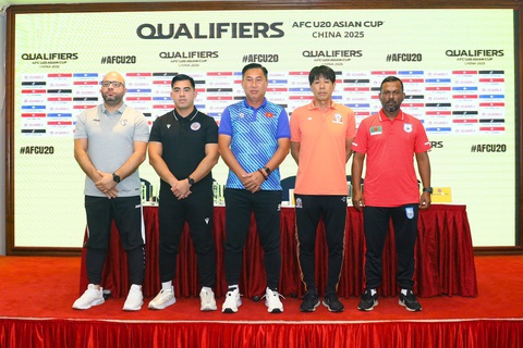 U20 Việt Nam hoàn thiện lối chơi cho vòng loại U20 châu Á 2025 - Ảnh 1. U20 Việt Nam hoàn thiện lối chơi cho vòng loại U20 châu Á 2025 - Ảnh 1.