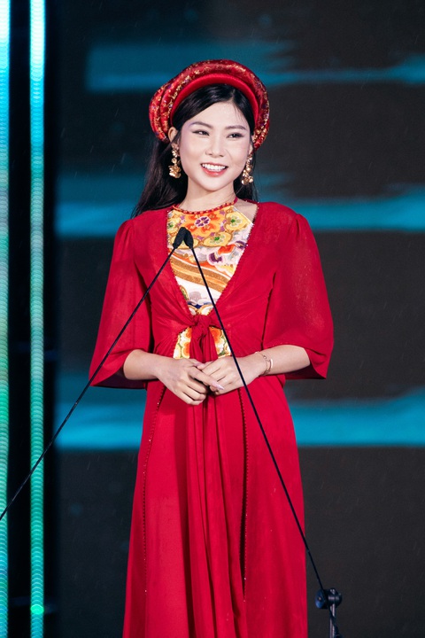 Hoa hậu Du lịch Việt Nam toàn cầu diễn ra trong mưa, Võ Cao Kỳ Duyên đăng quang - Ảnh 9. Hoa hậu Du lịch Việt Nam toàn cầu diễn ra trong mưa, Võ Cao Kỳ Duyên đăng quang - Ảnh 9.