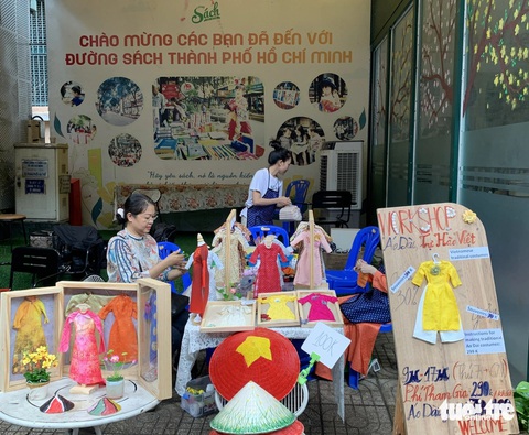 Mở workshop áo dài mini, mong áo dài sớm trở thành quốc phục - Ảnh 7. Mở workshop áo dài mini, mong áo dài sớm trở thành quốc phục - Ảnh 7.