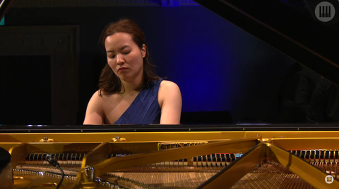 Lương Khánh Nhi xuất sắc giành giải ba cuộc thi Leeds International Piano Competition - Ảnh 7. Lương Khánh Nhi xuất sắc giành giải ba cuộc thi Leeds International Piano Competition - Ảnh 4.