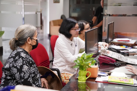 'Thắt cả tim và chỉ biết khóc' vì sự chân thành qua lời xin lỗi từ những bản sao kê - Ảnh 1.