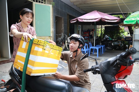 Món nợ đầu đời của chàng trai mồ côi cha mẹ - Ảnh 1.