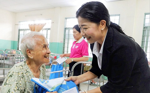 Cùng phụ nữ hành động để cuộc sống tốt hơn - Ảnh 1. Cùng phụ nữ hành động để cuộc sống tốt hơn - Ảnh 2.