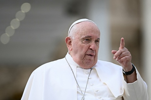 Giáo hoàng Francis vượt qua giai đoạn hiểm nghèo nhất - Ảnh 1. Giáo hoàng Francis vượt qua giai đoạn hiểm nghèo nhất - Ảnh 1.