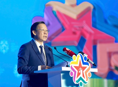TP.HCM lắng nghe chia sẻ kinh nghiệm phát triển từ các thành phố toàn cầu - Ảnh 3. TP.HCM lắng nghe chia sẻ kinh nghiệm phát triển từ các thành phố toàn cầu - Ảnh 2.