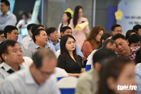 Hơn 200 doanh nghiệp tham gia thúc đẩy thương mại điện tử tại Bình Định - Ảnh 1. Hơn 200 doanh nghiệp tham gia thúc đẩy thương mại điện tử tại Bình Định - Ảnh 1.