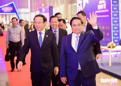 Thủ tướng chủ trì phiên đối thoại chính sách với khách mời, tập đoàn nước ngoài - Ảnh 1. Thủ tướng chủ trì phiên đối thoại chính sách với khách mời, tập đoàn nước ngoài - Ảnh 2.