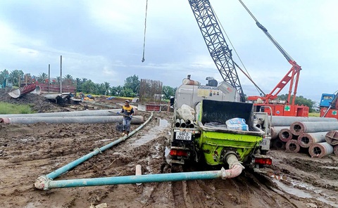 Gỡ mặt bằng cho dự án đường cao tốc - Ảnh 1.