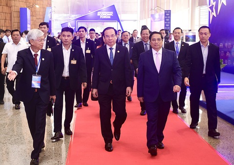 Thủ tướng Phạm Minh Chính dự Diễn đàn Kinh tế TP.HCM - Ảnh 1.