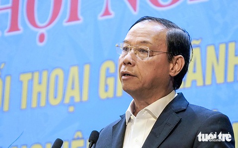 Chủ tịch Bà Rịa - Vũng Tàu mong doanh nghiệp đối thoại thẳng, không ngại va chạm - Ảnh 1. Chủ tịch Bà Rịa - Vũng Tàu mong doanh nghiệp đối thoại thẳng, không ngại va chạm - Ảnh 2.
