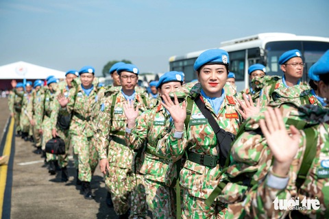 Vợ chồng son ‘rủ nhau’ đi gìn giữ hòa bình ở châu Phi - Ảnh 3. Vợ chồng son ‘rủ nhau’ đi gìn giữ hòa bình ở châu Phi - Ảnh 3.
