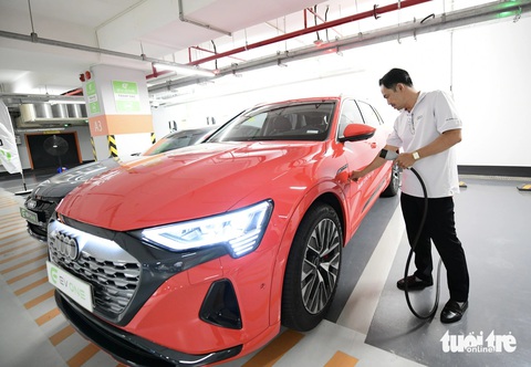 TP.HCM có thêm trạm sạc ô tô điện công cộng ở trung tâm - Ảnh 1.