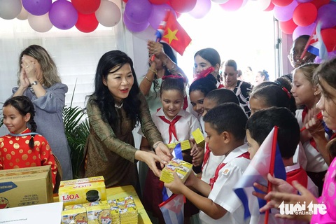 Khoảnh khắc xúc động tại ngôi trường mang tên người Việt ở Cuba - Ảnh 4. Khoảnh khắc xúc động tại ngôi trường mang tên người Việt ở Cuba - Ảnh 6.