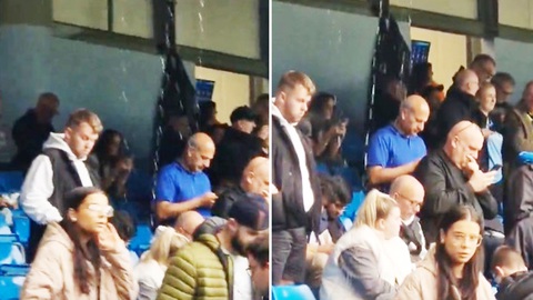 Cổ động viên Man Utd hả hê khi sân Etihad của Man City bị dột - Ảnh 1.