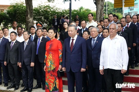 Tổng Bí thư, Chủ tịch nước Tô Lâm tưởng nhớ Bác Hồ tại Cuba - Ảnh 2. Tổng Bí thư, Chủ tịch nước Tô Lâm tưởng nhớ Bác Hồ tại Cuba - Ảnh 2.