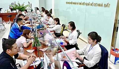 Để tiền sử dụng đất không là gánh nặng - Ảnh 4. Để tiền sử dụng đất không là gánh nặng - Ảnh 3.