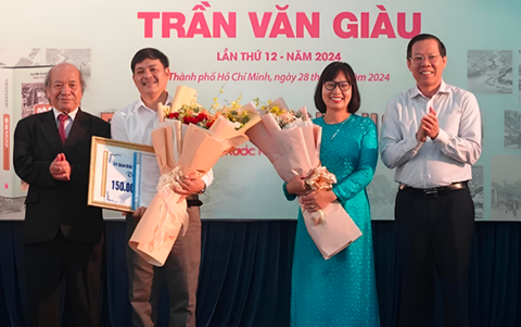 Sách Đô thị Sài Gòn - Chợ Lớn trước năm 1945 qua tài liệu lưu trữ nhận Giải thưởng Trần Văn Giàu - Ảnh 1.