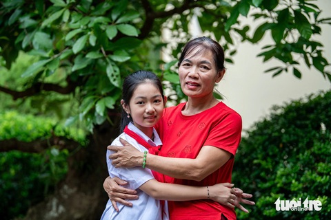 'Con muốn tới trường’ - Ảnh 1. 'Con muốn tới trường’ - Ảnh 1.