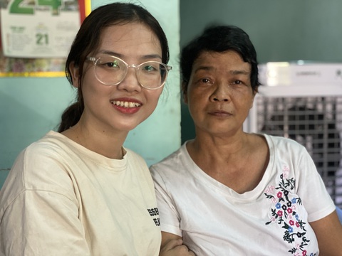 Suất học bổng ân tình thay đổi cuộc đời cô nữ sinh nay là kỹ sư môi trường - Ảnh 2. Tấm vé Tiếp sức đến trường đưa em vào giảng đường đổi thay số phận - Ảnh 2.