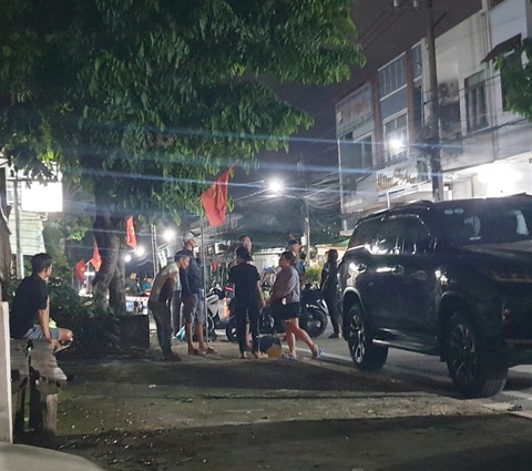 Thiếu nữ 15 tuổi nghi bị bạn trai đâm chết, đốt phòng trọ - Ảnh 2. Thiếu nữ 15 tuổi nghi bị bạn trai đâm chết, đốt phòng trọ - Ảnh 2.