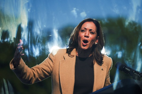 Bà Harris đồng ý tranh luận tắt micro với ông Trump - Ảnh 1. Bà Harris đồng ý tranh luận tắt micro với ông Trump - Ảnh 1.