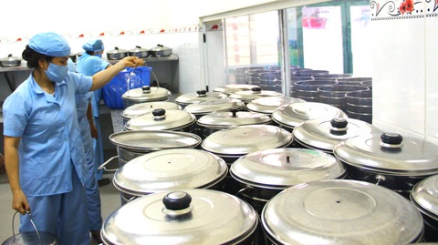 Năm học mới, Khánh Hòa siết chặt an toàn vệ sinh thực phẩm trong trường học - Ảnh 1. Thủ tướng Phạm Minh Chính: Đổi mới giáo dục phải lấy học sinh, sinh viên làm trung tâm - Ảnh 4.