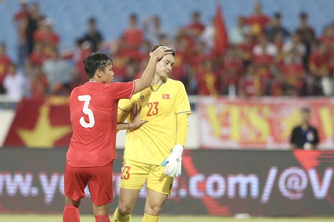 Tuyển Việt Nam - Nga 0-3: Đẳng cấp khác biệt - Ảnh 1.