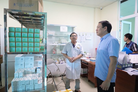 Bão số 3 áp sát, bệnh viện dừng khám bệnh theo yêu cầu, sẵn sàng nguồn lực cấp cứu - Ảnh 1. Bão số 3 áp sát, bệnh viện dừng khám bệnh theo yêu cầu, sẵn sàng nguồn lực cấp cứu - Ảnh 1.