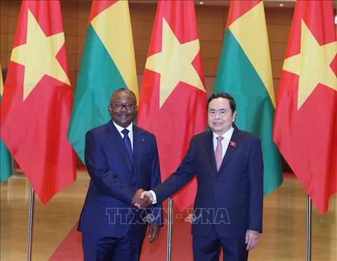 Thủ tướng, Chủ tịch Quốc hội hội kiến Tổng thống Guinea-Bissau - Ảnh 2. Thủ tướng, Chủ tịch Quốc hội hội kiến Tổng thống Guinea-Bissau - Ảnh 2.