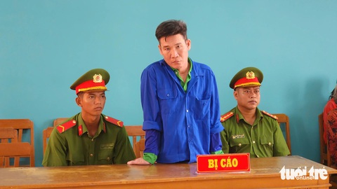 Phạt 12 năm tù vì ghen tuông xông vào đánh bạn nhậu của ‘vợ hờ’ - Ảnh 1.