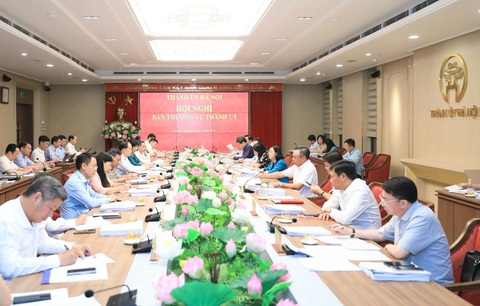 Hà Nội: 114 trường vẫn tạm nghỉ dạy, rà soát tất cả cầu yếu - Ảnh 1.