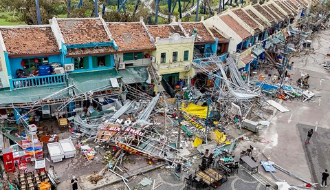 Lãnh đạo cấp cao Lào chia buồn với gia đình các nạn nhân bão số 3 - Ảnh 1. Lãnh đạo cấp cao Lào chia buồn với gia đình các nạn nhân bão số 3 - Ảnh 1.