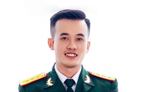Truy tặng Huân chương Bảo vệ Tổ quốc cho đại úy Nguyễn Đình Khiêm - Ảnh 1. Truy tặng Huân chương Bảo vệ Tổ quốc cho đại úy Nguyễn Đình Khiêm - Ảnh 2.