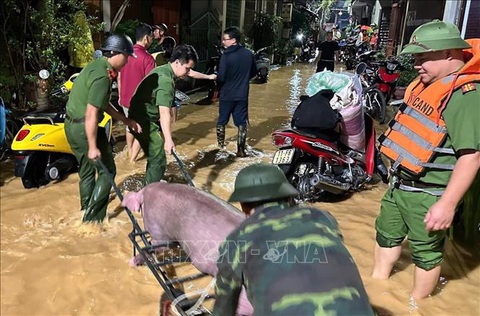 Cao Bằng: Sạt lở đất làm 1 người chết, 20 người mất tích - Ảnh 2.