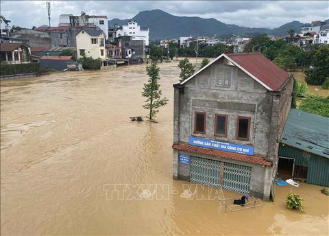 Cao Bằng: Sạt lở đất làm 1 người chết, 20 người mất tích - Ảnh 1.