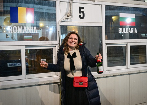 Romania và Bulgaria được gỡ rào cản cuối để là thành viên đầy đủ khối Schengen - Ảnh 1.