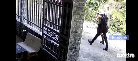 Bắt 2 kẻ trộm tài sản rồi đốt quần áo, giày nhằm để xóa dấu vết - Ảnh 2.