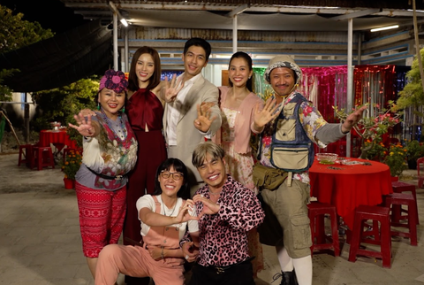 Sơn Tùng M-TP, Hieuthuhai khoe ảnh du xuân; Phim Trấn Thành bá chủ phòng vé ngày mùng 1 - Ảnh 1. Sơn Tùng M-TP, HIEUTHUHAI khoe ảnh du xuân; Phim Trấn Thành bá chủ mùng 1 - Ảnh 1.