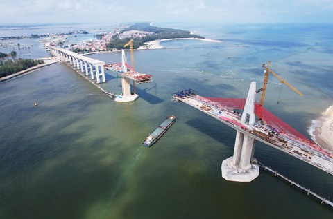 Cây cầu nối nhịp bờ vui - Ảnh 1.