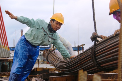 Cây cầu nối nhịp bờ vui - Ảnh 2.