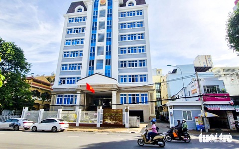 Hơn 5.800 hồ sơ chuyển nhượng bất động sản hai giá để trốn thuế - Ảnh 1. Hơn 5.800 hồ sơ chuyển nhượng bất động sản hai giá để trốn thuế - Ảnh 2.