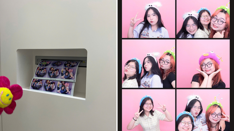 Photobooth gây sốt: quán ăn bắt trend, khách vào nườm nượp - Ảnh 2. Quán ăn mời khách chụp ảnh photobooth miễn phí - Ảnh 3.