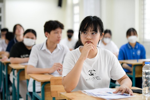 Đề nghị sớm công bố môn thi thứ ba tuyển sinh vào lớp 10 - Ảnh 1.