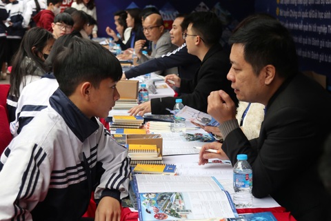 Thí sinh cần cẩn trọng khi xem đề án tuyển sinh đại học - Ảnh 8. Thí sinh cần cẩn trọng khi xem đề án tuyển sinh đại học - Ảnh 8.