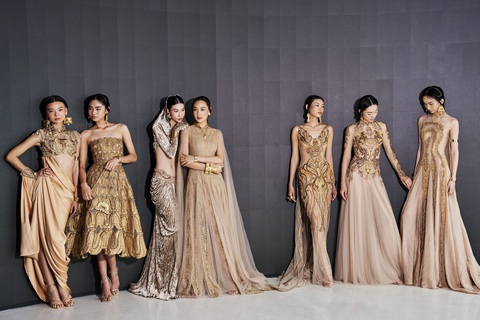 Lê Thanh Hòa đưa văn hóa Chăm Pa lên thời trang - Ảnh 2. Lê Thanh Hòa đưa văn hóa Chăm Pa lên thời trang - Ảnh 2.