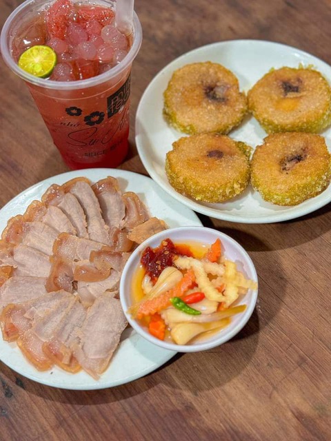 Nhìn góc bếp của má đã thấy Tết về - Ảnh 4. Nhìn góc bếp của má đã thấy Tết về - Ảnh 5.