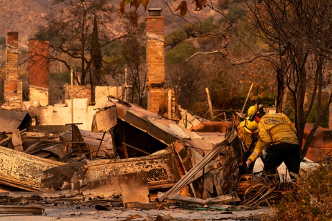 Cháy rừng ở California: Trộm cắp hoành hành nhắm vào nhà người được sơ tán - Ảnh 2. Cháy rừng ở California: Trộm cắp hoành hành nhắm vào nhà người được sơ tán - Ảnh 2.