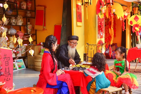 Tưng bừng khai hội hoa xuân, đón Tết rực rỡ tại Mailand Hanoi City - Ảnh 6. Tưng bừng khai hội hoa xuân, đón Tết rực rỡ tại Mailand Hanoi City - Ảnh 6.