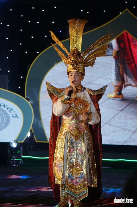 Wang An Nam giành quán quân cuộc thi Tìm kiếm đại sứ văn hóa Việt Nam quốc tế - Ảnh 2. Wang An Nam giành quán quân cuộc thi Tìm kiếm đại sứ văn hóa Việt Nam quốc tế - Ảnh 2.